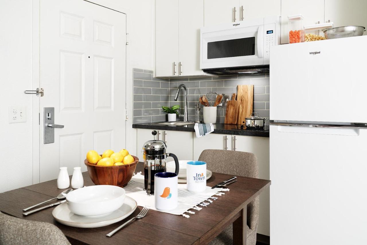 Intown Suites Extended Stay Chicago Il - Elk Grove O'Hare 艾尔克格罗夫村 外观 照片
